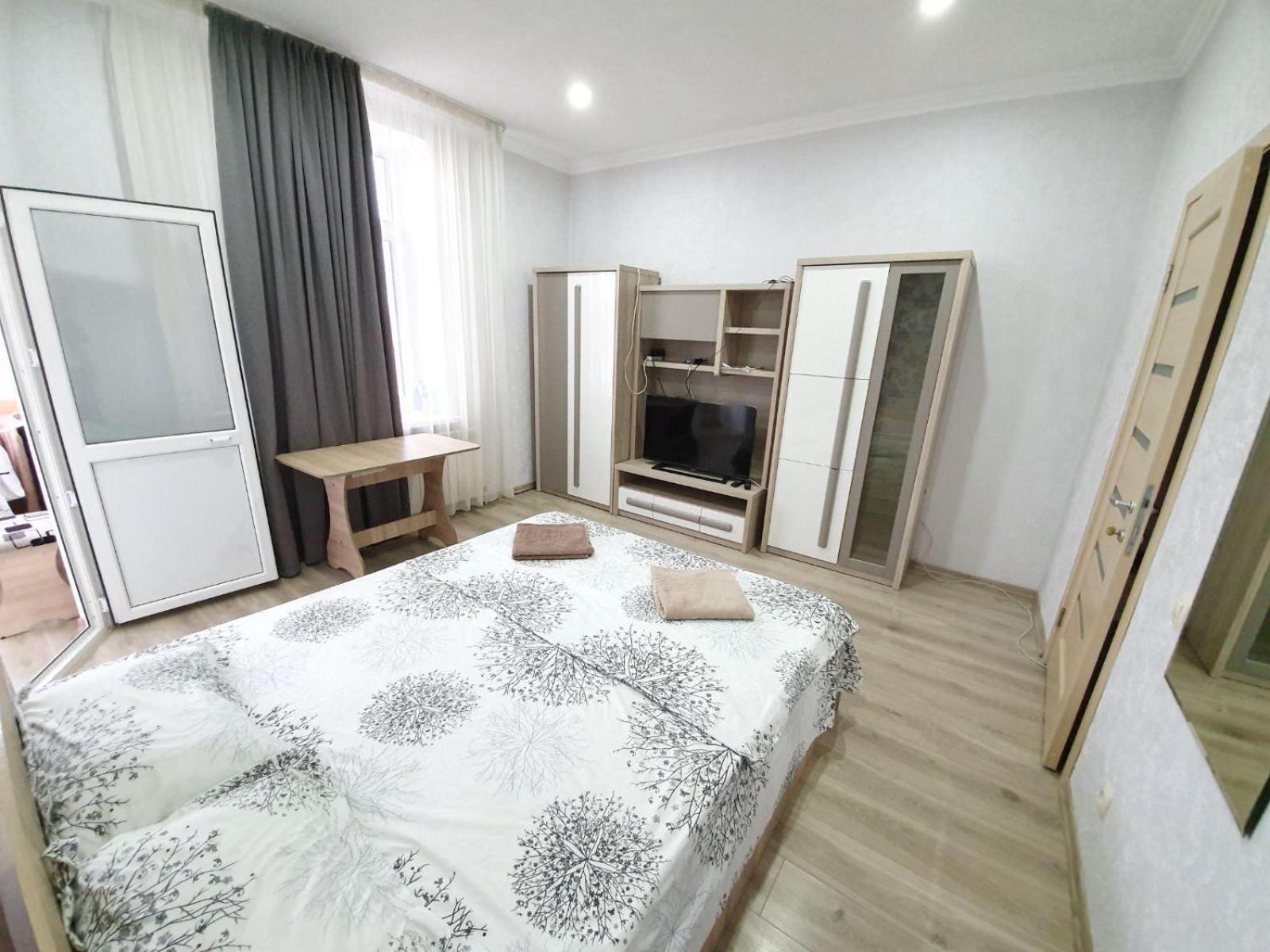 Tourist Home At Stefan Cel Mare With 2 Rooms 基希讷乌 外观 照片